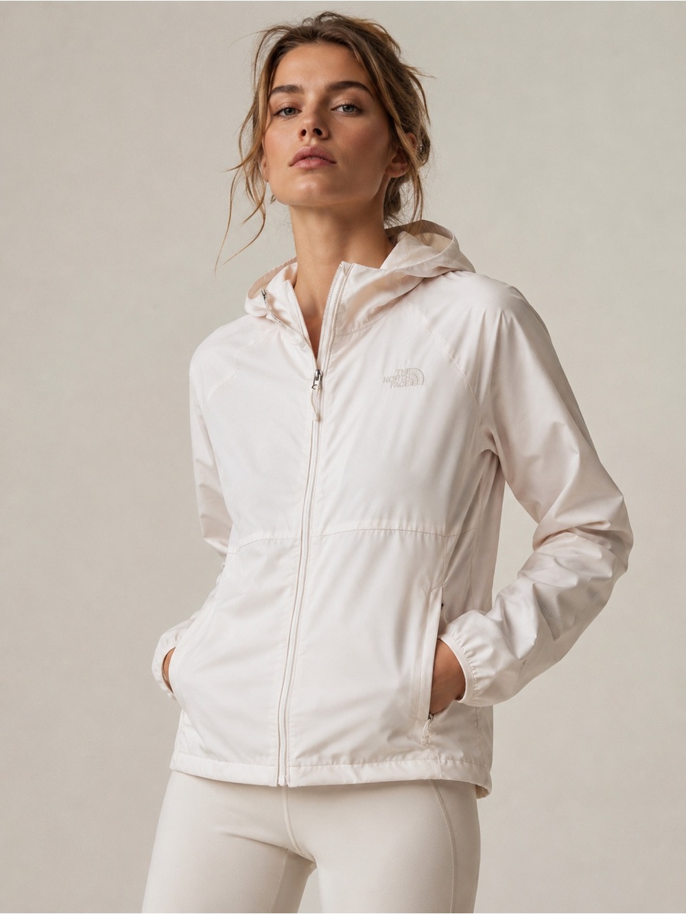 The North Face Women’s Circular Design WindWall Full Zip Hooded Jacket white S